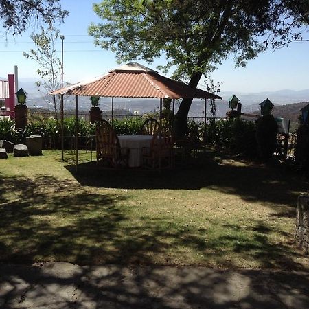 Hotel Villa Alpina El Chalet Pachuca Exteriör bild